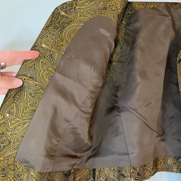 Valerie Stevens Vintage Paisley Gold Fancy Button Vest Womens PS - Picture 10 of 10